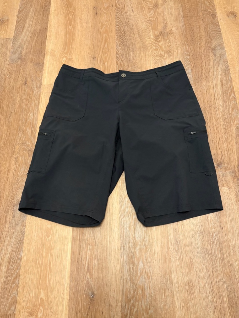 KUHL Horizn Black Cargo Hiking Shorts Ripstop Trail Outdoor ~Size 40